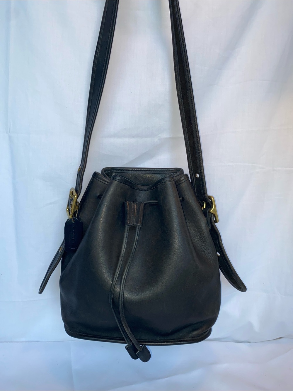 Vintage Coach 9952 Lulu’s Legacy Black Leather Drawstring Bucket Crossbody Bag